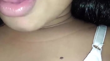 Video Panas Cewek Cantik Memainkan Memeknya Yang Bikin Horny