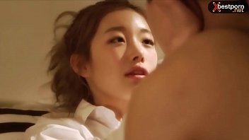 Pasangan Korea Muda – Beraksi Mesra Di Kamar Hotel