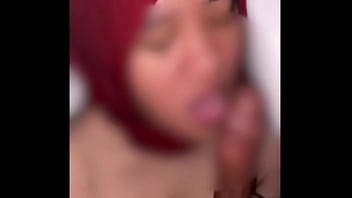 Ngentot Memek Sempit Pakai Jilbab Merah Kontol Gede Masuk Sampe Crot