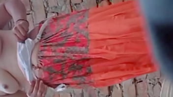 Melihat Cewek Madras Mandi Telanjang Dan Ganti Baju, Rekaman Kamera Tersembunyi Jadi Video Mesum Viral