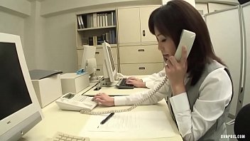 Menghisap Kontol Di Kantor Adalah Cara Terbaik Untuk Menghabiskan Waktu