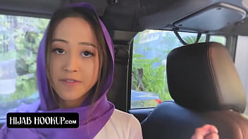 Gadis Muslim Alexia Anders Menyelinapkan Pacar Untuk Kenikmatan Terlarang Dan Ketahuan Ayah