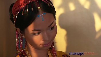 Ruangan Pijat, Masase Thai Seksi Menggila Menelan Batang Keras Di Lubang Tindiknya