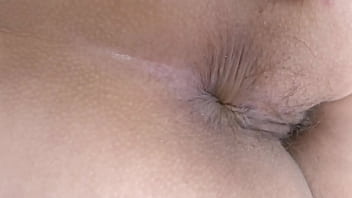 Istri Cantik Temanku Terobsesi Dengan Seks Anal, Beberapa Video Membuka Pantatnya Meminta Kontol