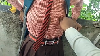 Video Mesum Di Luar Ruangan Cewek Sma Desa Lokal India Yang Cantik Dan Seksi