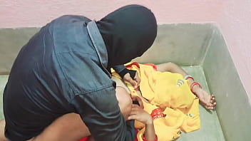 Desi Gadha Ki Chudai Haldi Rasam Ke Din Gaon Mein