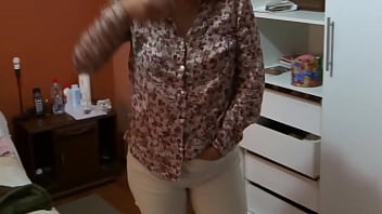 Kumpulan Adegan Mesra Ibu Tiri Berbulu, Istri Matang, Nenek Ganas, Dan Ekshibisionis Yang Menggoda – Ardientes69