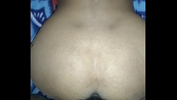Tante Rumah Tangga India Yang Menggoda