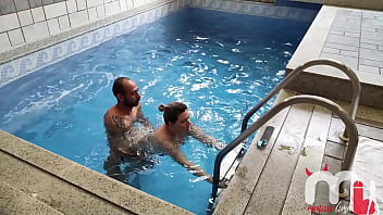 Istri Hamil Nakal Dikentot Personal Trainer Sementara Suami Pengecut Rekam Semuanya, Banyak Sperma Di Si Jalang