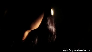 Gadis Milf Seksi Dari India Yang Menggoda