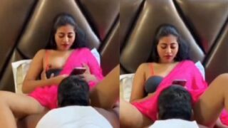 Pria Gigolo Menjilati Memek Siya Yang Genit Dalam Video Porno Desi