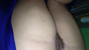 Paman Ganas Menggoda Bhabhi Genit – Suara Erotis Hindi Menggoda