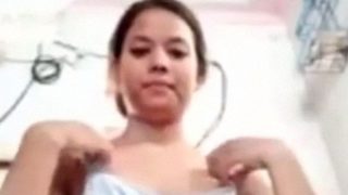 Gadis Guwahati Telanjang Dada, Video Bra Dilepas Hingga Bugil