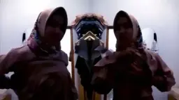 Guru Berjilbab Meremas Payudara