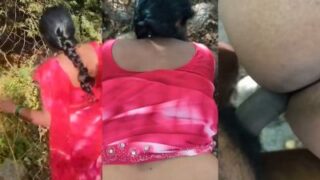 Video Mesum Wanita Desa Ngentot Di Alam Terbuka – Bagian 1