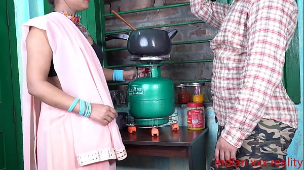 Gadis India Tiri Yang Menggoda, Rayuan Mesum Keluarga Desi Dalam Bahasa Hindi