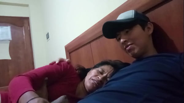 Kembali Lagi Dengan Mertuaku, Dia Selalu Haus Bercinta Sepanjang Hari Denganku, Sungguh Jalang Yang Tak Pernah Puas