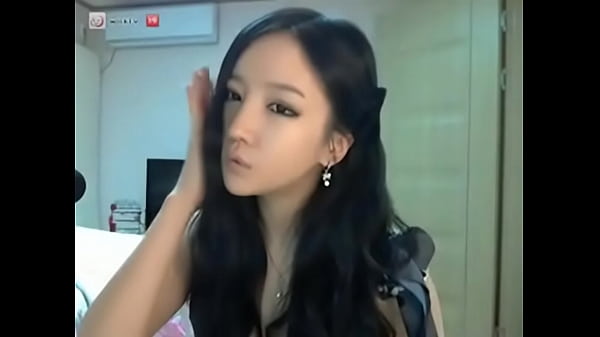 Gadis Korea Seksi Menggoda Di Depan Kamera