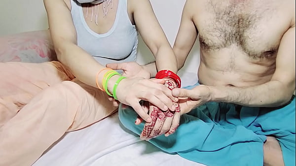 Bhabhi Punjab Muslim Tersepak Anal, Suara Hindi Menggairahkan Saat Digencet Doggystyle Dari Belakang