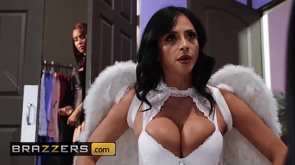 Sihir Seksi Ibu-ibu Nakal – Ariella Ferrera & Isis Love Beraksi – Episode 1