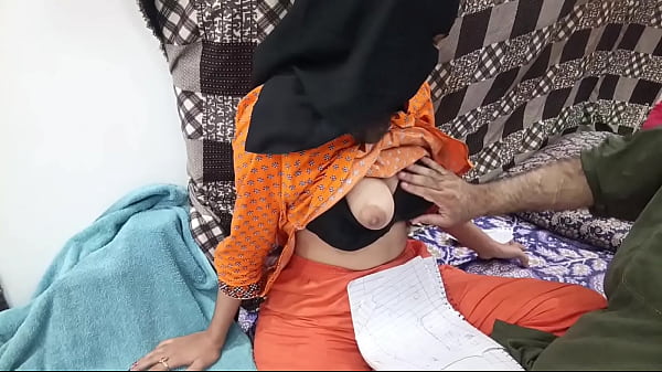 Gadis Berjilbab Dari Pakistan Dihajar Gurunya Saat Les Privat