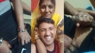 Bhabhi Tua Ngocok Kontol Adik Ipar Di Bokep Rajasthan