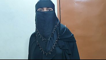 Bokep India, Istri Cantik Berhijab Si Master Digebukin Habis-habisan Di Rumah.