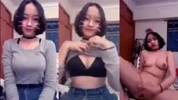 Atifah Tiktokers Seksi Lagi Horny Colmek Sambil Ngos-ngosan.
