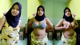 Ukhti Bikin Video Panas Remes-remes Tetek Montok