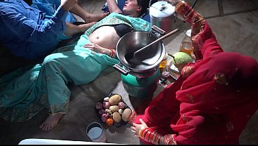 Ibu Tiri Dapur Xxx, Masakan India, Ibu Tiri Desi, Aksi Panas Di Dapur, Desi Step Mom Bikin Basah.