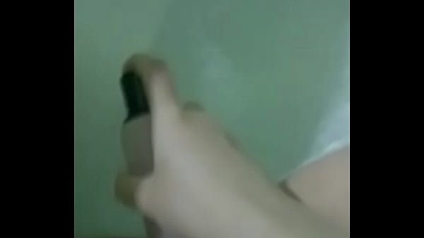 Cewek Korea Lagi Mainin Dildo Basah-basah, Crot-crot Gak Berhenti
