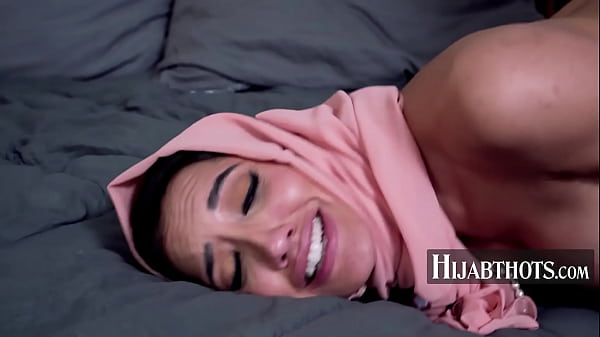 Bokep Arab Chloe Amour Minta Dicolek Sampai Njerit