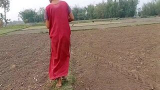 Monyet Bapak Lo Kena Getah Di Ladang, Si Bini Tetangga Ngegas Di Sawah.