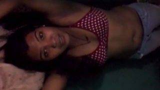 Selfie Mandi Di Kamar Mandi, Basah Kuyup Bikin Makin Menggoda