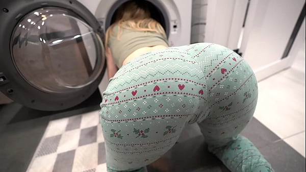 Bokep Abang Tiri Ngewe Adik Tiri Di Mesin Cuci Sambil Crot Dalem