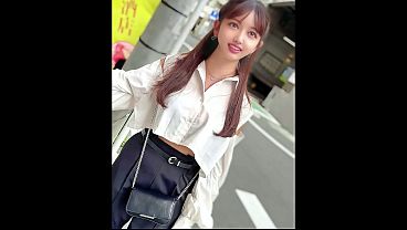 Majalah Model, Setengah Filipina Setengah Jepang, Baru 18 Tahun, Tubuhnya Bikin Makin Pengen.