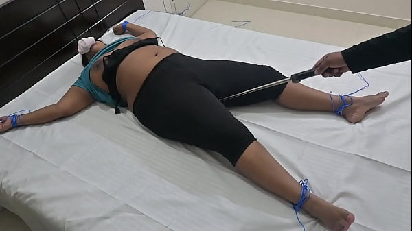 Gadis India Main Bdsm, Nikmatin Sensasi Liar Dan Basah.