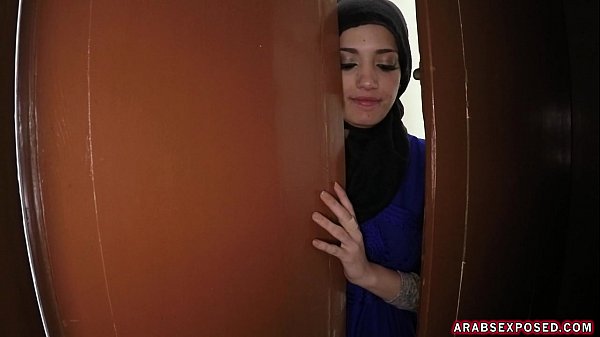 Bule Amerika Ngidam Ngewe Cewek Arab, Pengen Ngerasain Sange Maksimal.