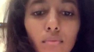 Desi Babe Seksi Dengan Tubuh Menggoda Pamer Telanjang Bulat