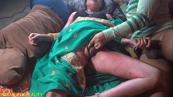 Xxx Bocah India Ngewe Mami Tiri Dan Anak Tiri Pake Bahasa Hindi, Bikin Makin Basah