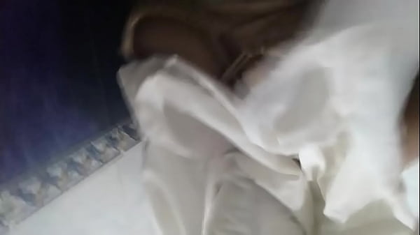 Ngentot Arab Asli, Istri Dan Ibu Jilbab Pamer Memek Basah Sambil Masturbasi Di Webcam