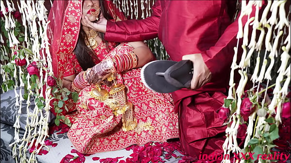 Honeymoon Mera Indian Shaadi Ka, Khaas Maza Aaya, Chudai Ki Raat Ka Maza Hi Kuch Aur Hai.